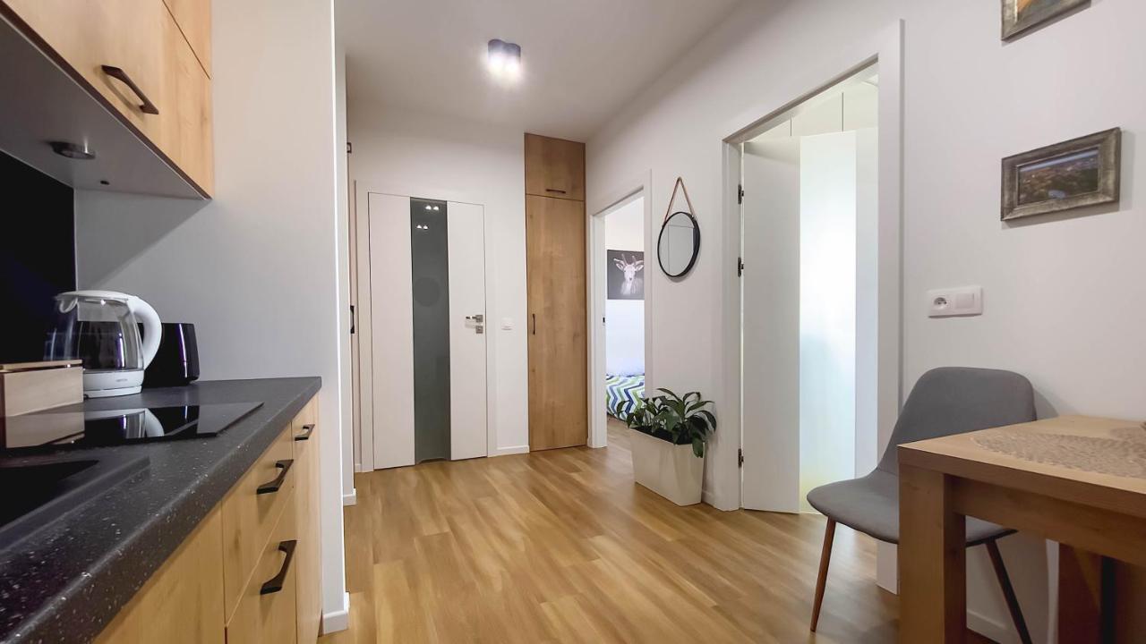 Apartament Naturalny-Lake Apartments, Osiedle Calamo Park-Olsztyn オルシュティン エクステリア 写真