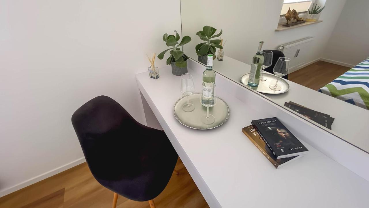 Apartament Naturalny-Lake Apartments, Osiedle Calamo Park-Olsztyn オルシュティン エクステリア 写真