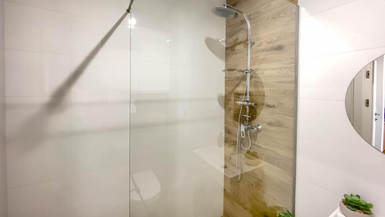 Apartament Naturalny-Lake Apartments, Osiedle Calamo Park-Olsztyn オルシュティン エクステリア 写真